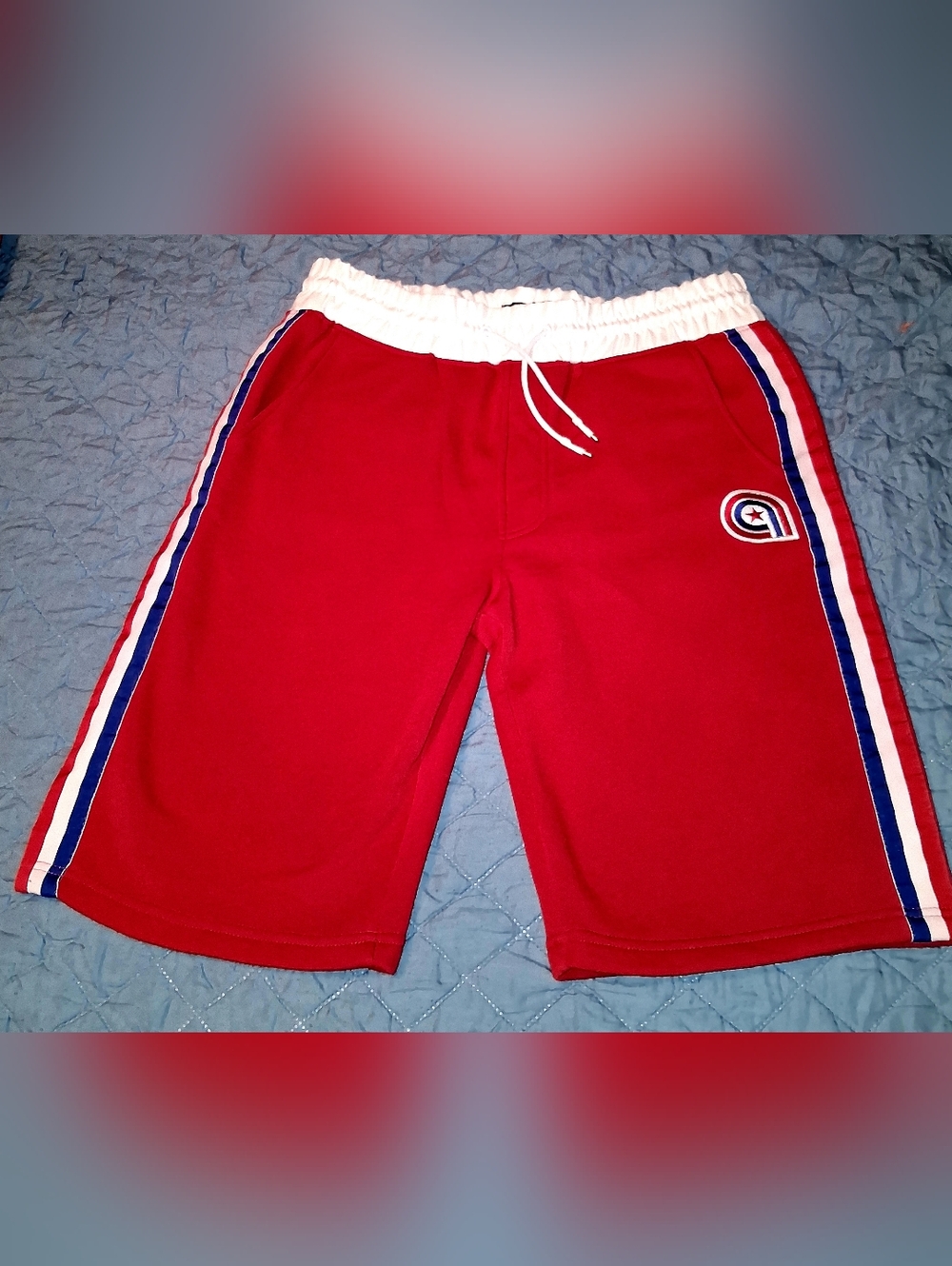 Akademiks RED sz XL Athletic Drawstring Stripe  Red White. NWOT. Awesome Shorts!